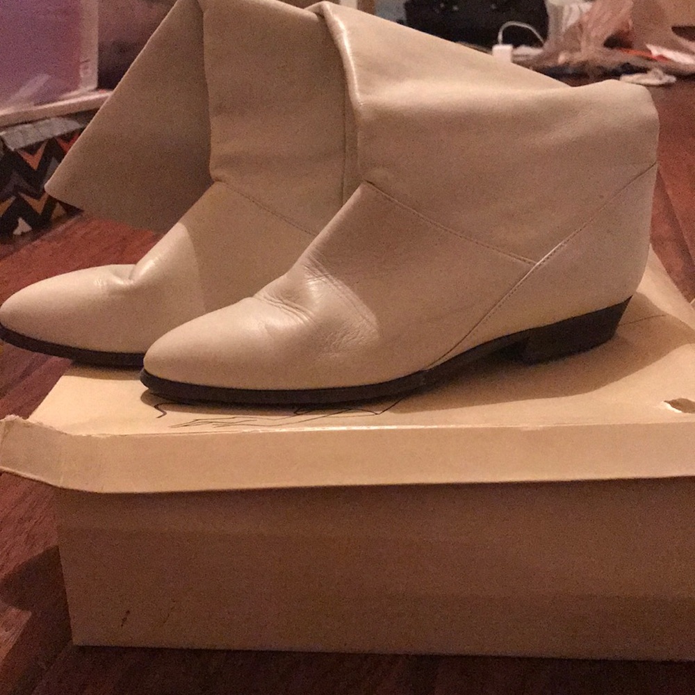 Vintage Off white tall boots